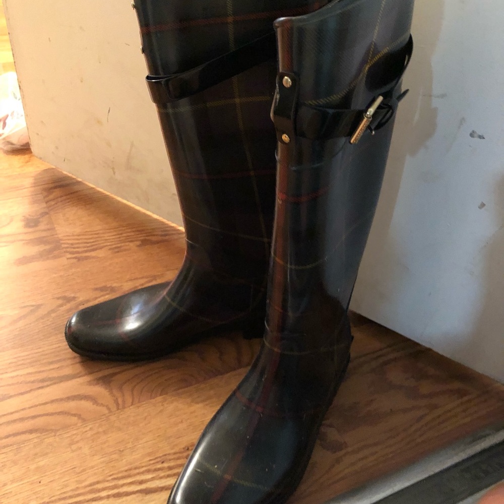 Rainboots - image 2